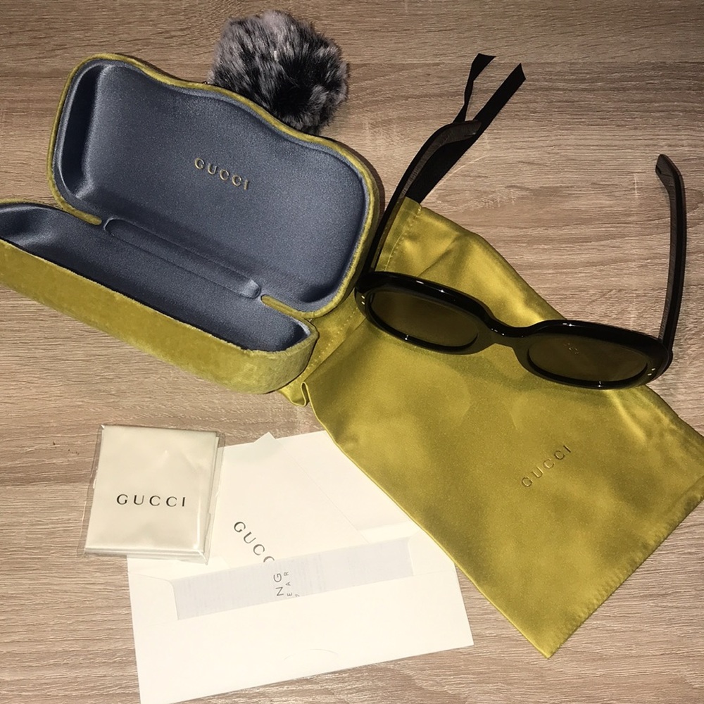 Gucci, Sunglasses - Picture 9 of 12